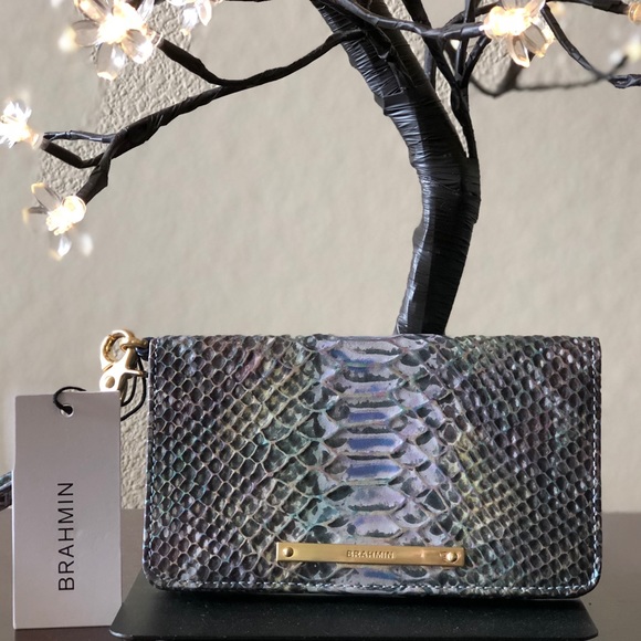 Brahmin Handbags - *SALE* NWT💕Brahmin Debra Embossed Wristlet Wallet